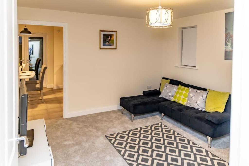 فيلا Cozy 3 Bed Sasha House In Beeston نوتينغهام المظهر الخارجي الصورة